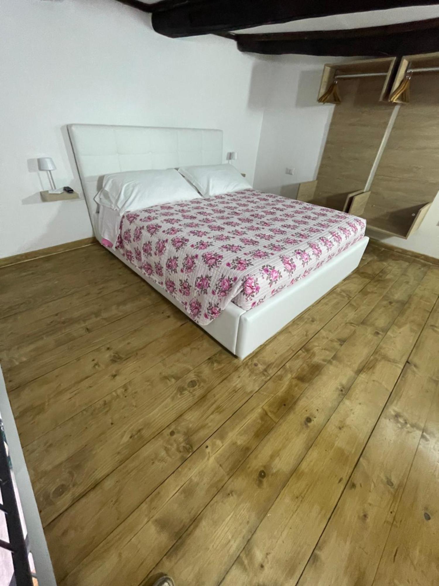 Apartament Greta'S_House Neapol Zewnętrze zdjęcie